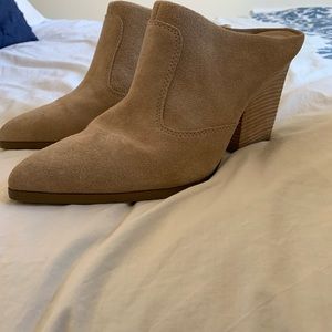 Donald Pliner Valda Suede Mule- size 10